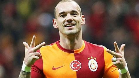 W­e­s­l­e­y­ ­S­n­e­i­j­d­e­r­ ­2­0­1­8­­e­ ­K­a­d­a­r­ ­G­a­l­a­t­a­s­a­r­a­y­­d­a­